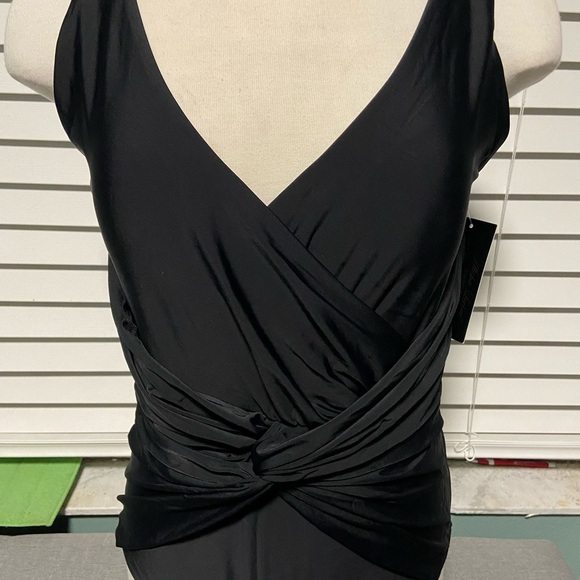 Alisha Levine tummy control Swimwear - Picture 4 of 13